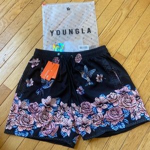 Youngla Shorts Size: S